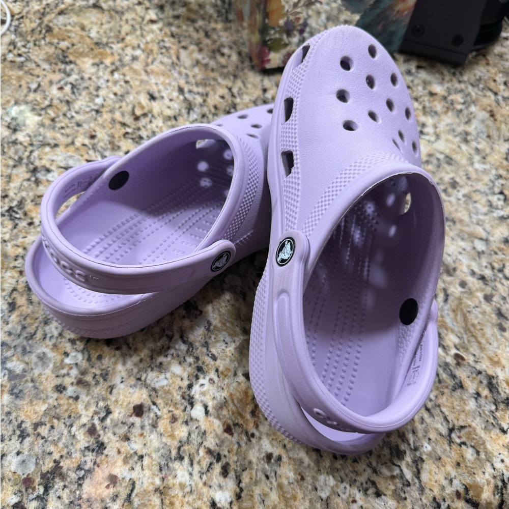 CROCS Women's Lavender Sandals M5 W7